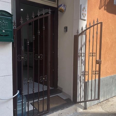 Casa Giniusa Central Studio Катанія Екстер'єр фото