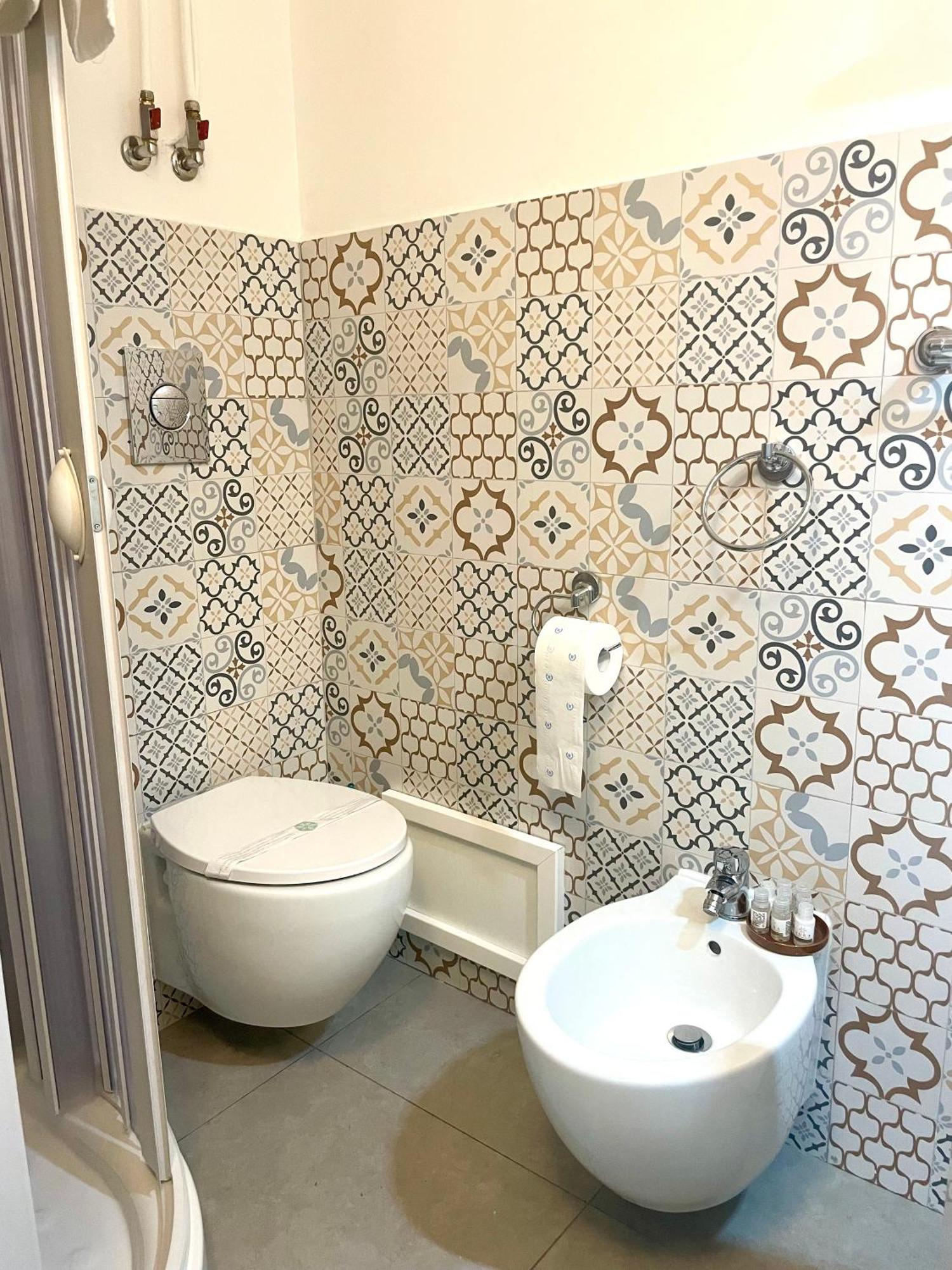Casa Giniusa Central Studio Катанія Екстер'єр фото